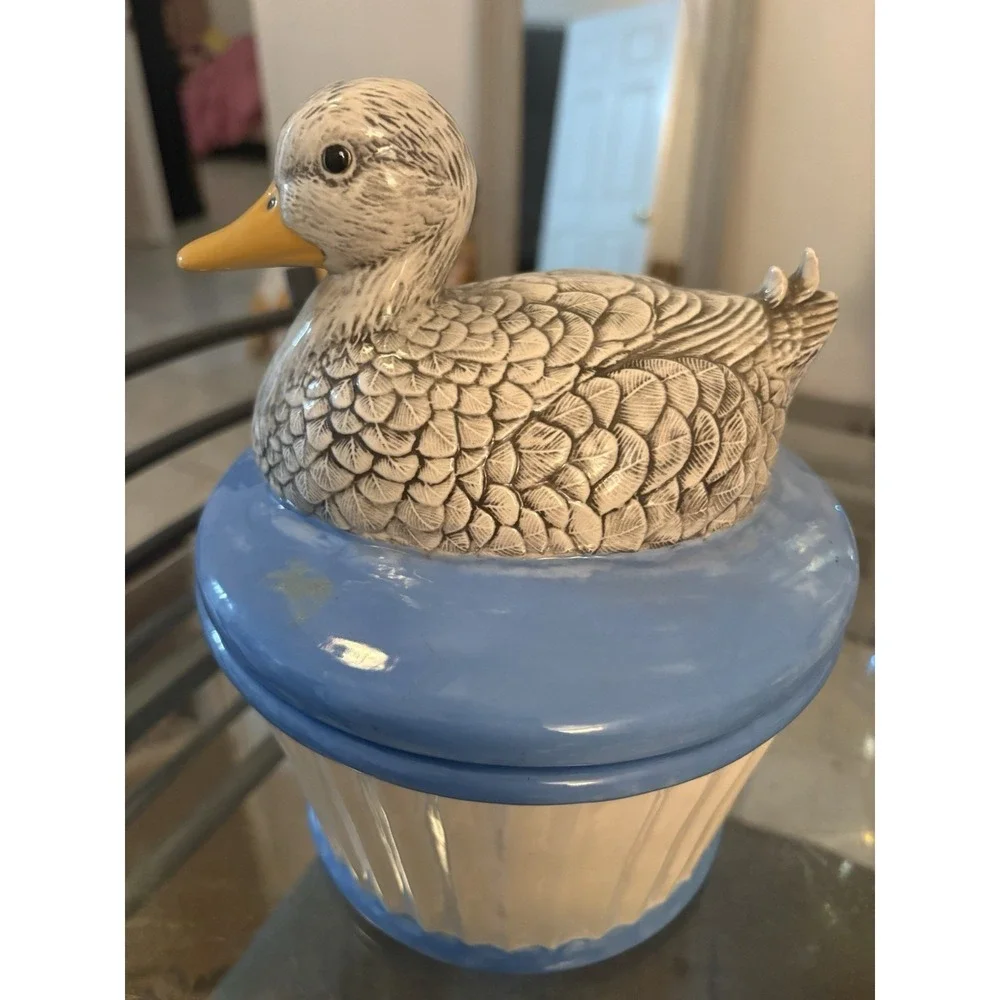 VTG 1985 Scioto Mold Ceramic Duck Cookie Jar Canister Container Blue White